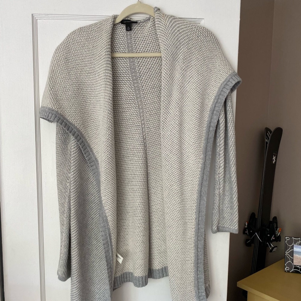 Ann Taylor women’s cardigan